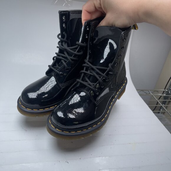 NEW Dr Martens 1460W Black Patent Leather Shiny 8 Eyelet Lace Up Boot 6 US 37 EU - Picture 16 of 16
